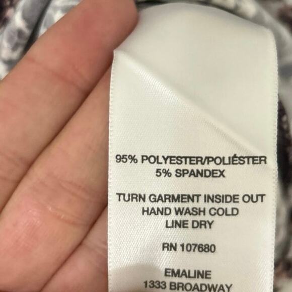 Emaline Brown Ditsy Floral Jersey Knit Top Size 3X Feminine Casual Career - Picture 10 of 10